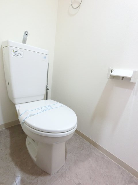 トイレ　※別部屋参考写真