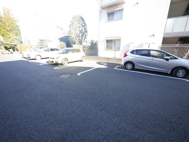 駐車場　★敷地内駐車場です★