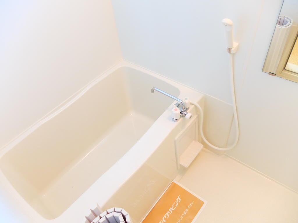 バス・シャワールーム　お風呂とトイレはセパレートタイプ◎