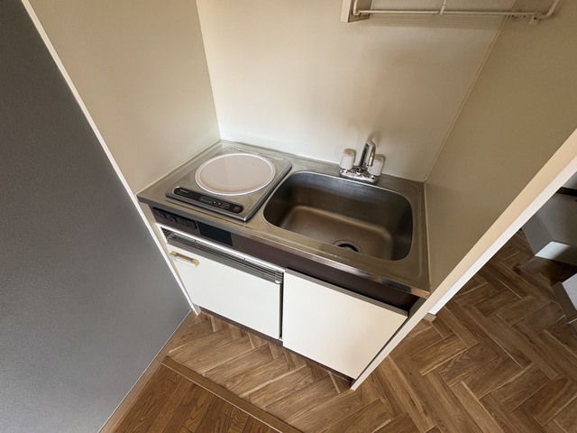 キッチン　別部屋参考写真です