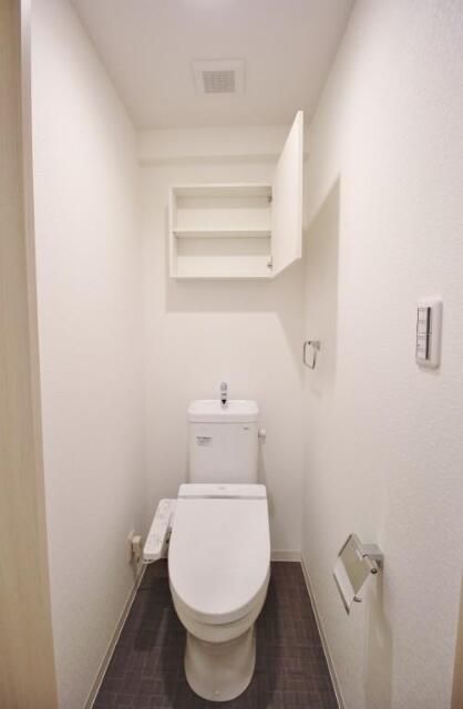 トイレ　落ち着いたトイレです