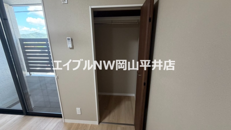 HIGARIAの内装写真