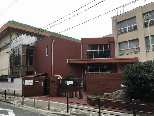 小学校　大阪市立恵美小学校（小学校）まで948m