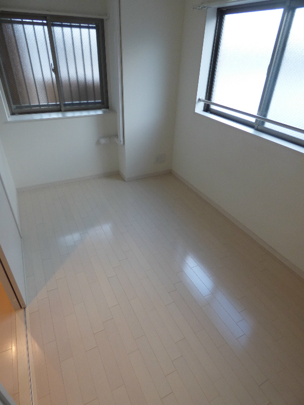 その他部屋・スペース　※角部屋の写真になります。