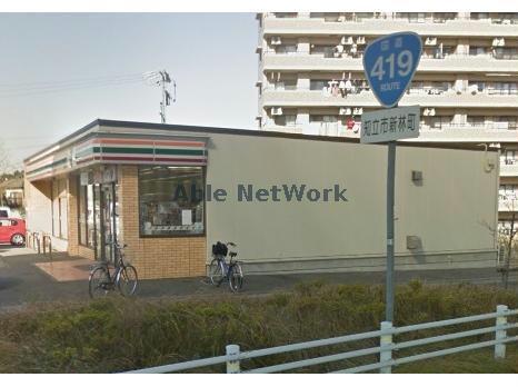 コンビニ　セブンイレブン知立新林町店（コンビニ）まで426m