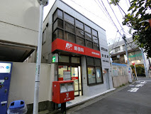 郵便局　経堂駅前郵便局（郵便局）まで654m