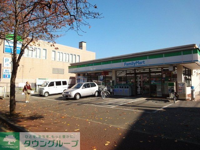 コンビニ　ファミリーマート（コンビニ）まで190m