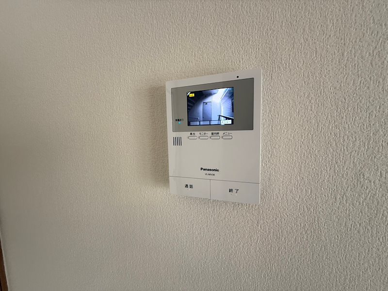 セキュリティ　同建物同号室の室内写真です。(202号室)