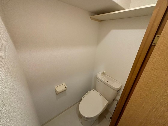 トイレ　※別部屋の写真です