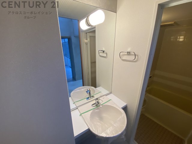 洗面設備　鏡付洗面化粧台です！