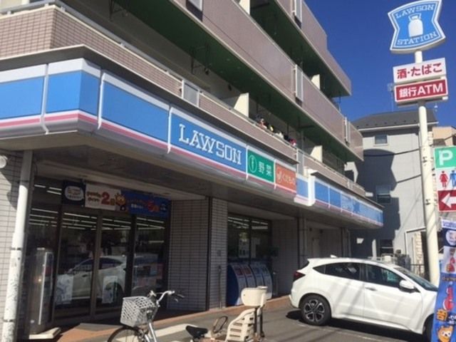 コンビニ　ローソン港北師岡店（コンビニ）まで630m