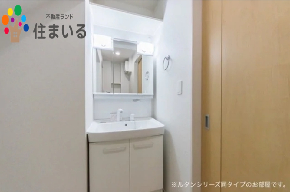 洗面設備　※写真は同型タイプとなります