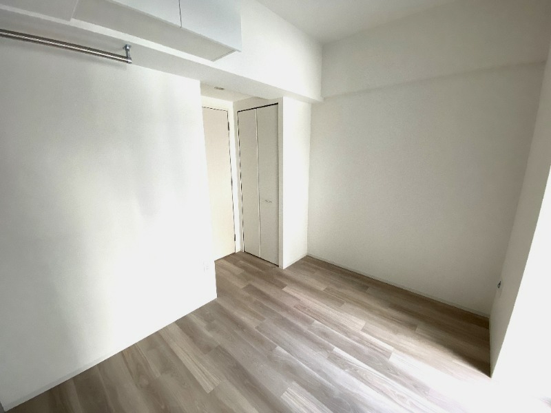 その他部屋・スペース　白を基調にした明るいお部屋です。