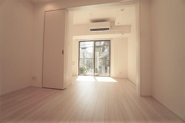 居室・リビング　同タイプ部屋　参考写真です