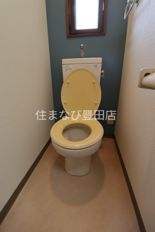 トイレ　清掃中