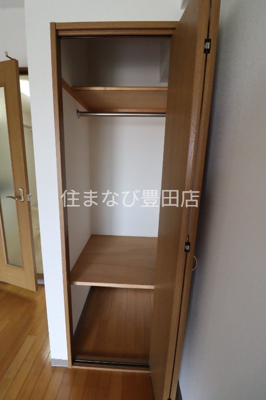 収納　清掃中
