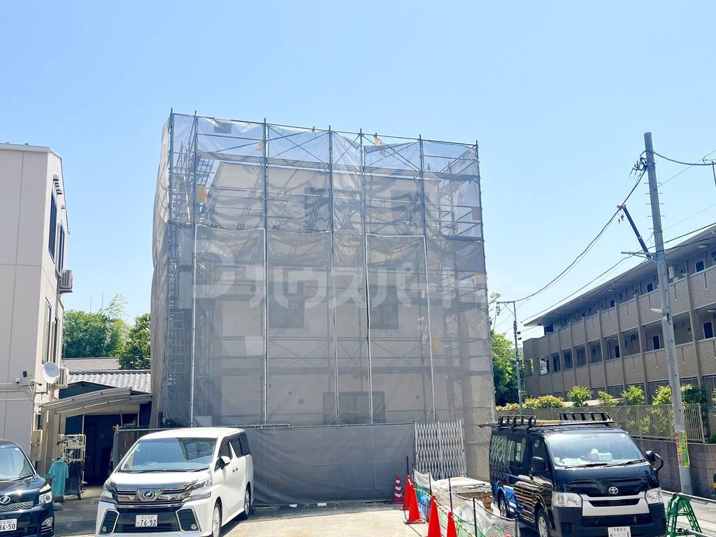 建物外観　駐車場