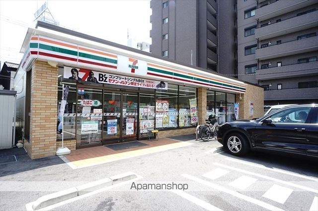 コンビニ　セブンイレブン（コンビニ）まで497m