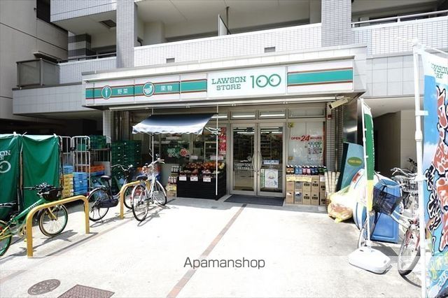コンビニ　ローソンストア１００（コンビニ）まで491m