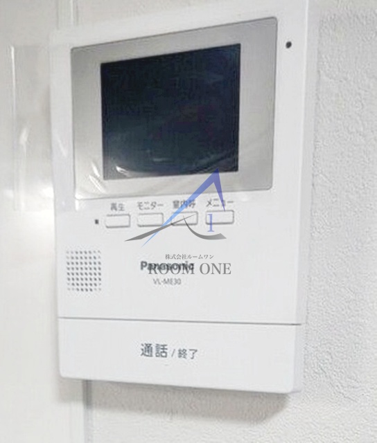 セキュリティ　モニター付きインターホンです。