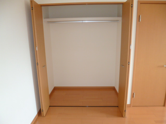 収納　大きめクローゼットで収納力