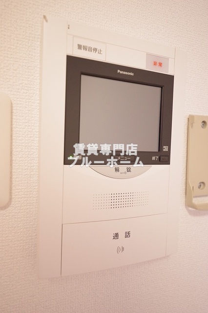 セキュリティ　モニター付きインターホン！