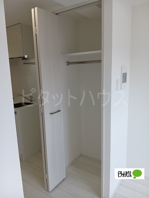 収納　クローゼット