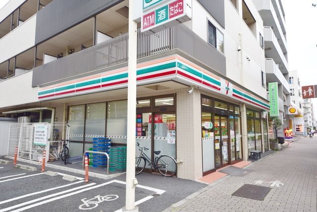 コンビニ　セブンイレブン板橋高島平1丁目店（コンビニ）まで799m