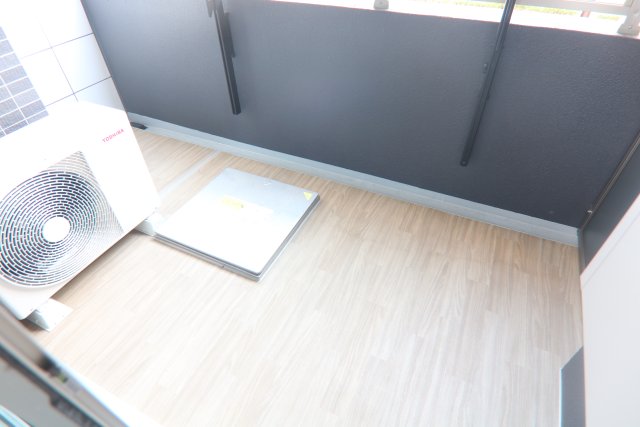 バルコニー　同建物内別室の参考写真です。※現況優先