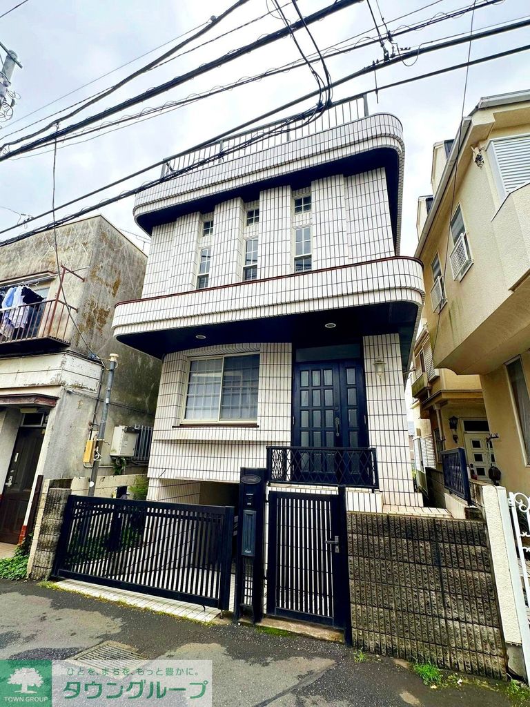 建物外観　駐車場付き♪