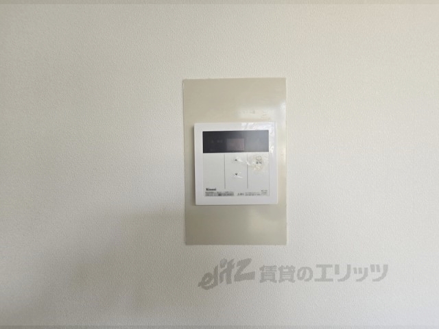 その他設備　給湯器リモコン