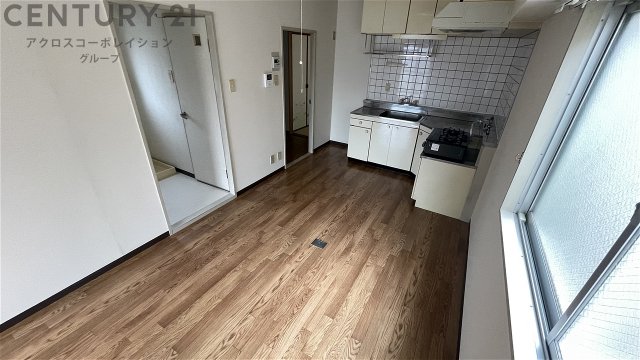 居室・リビング　落ち着いた雰囲気のリビングです