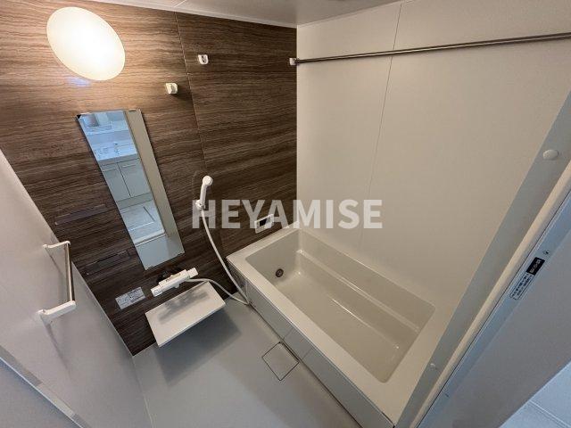 バス・シャワールーム　※別のお部屋の写真です。