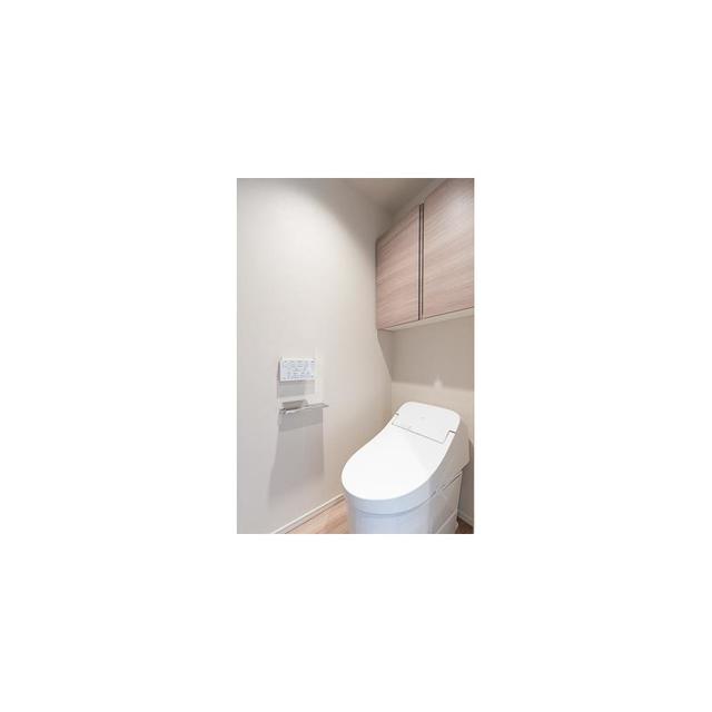 トイレ　※写真は同タイプ住戸です。