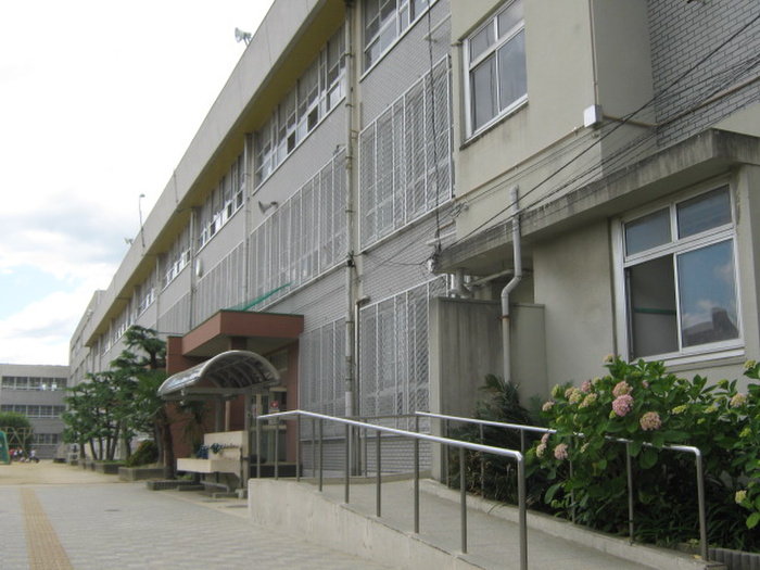 小学校　門真市立　門真小学校（小学校）まで600m