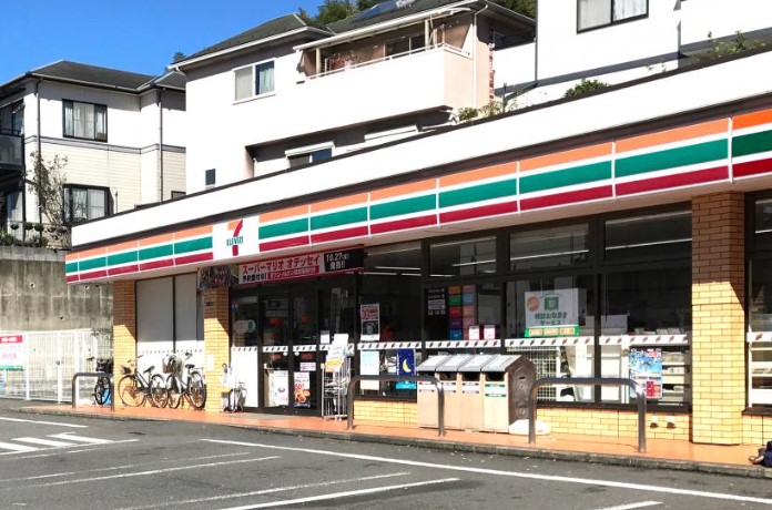 コンビニ　セブンイレブン 川崎犬蔵3丁目店（コンビニ）まで593m