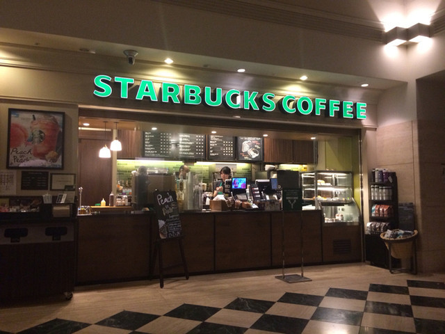 飲食店　スターバックスコーヒー聖路加国際病院店（飲食店）まで704m