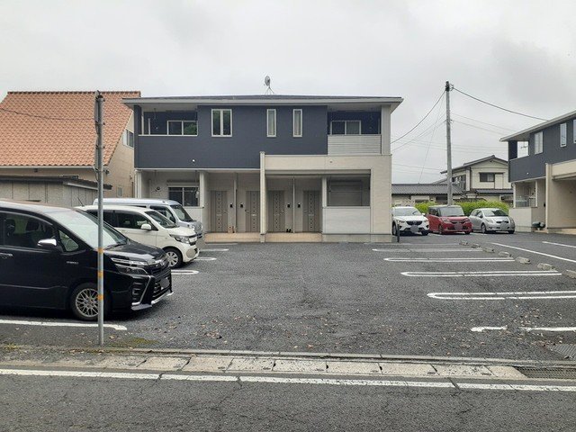 駐車場　駐車場完備です