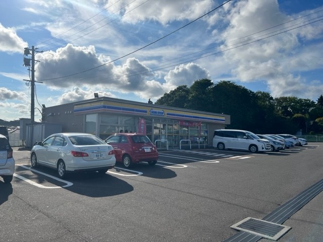 コンビニ　ミニストップ鈎取４丁目店（コンビニ）まで450m