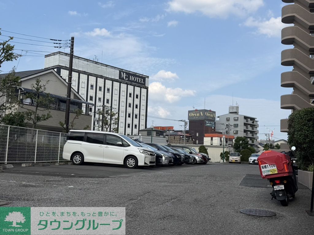 駐車場　駐車場