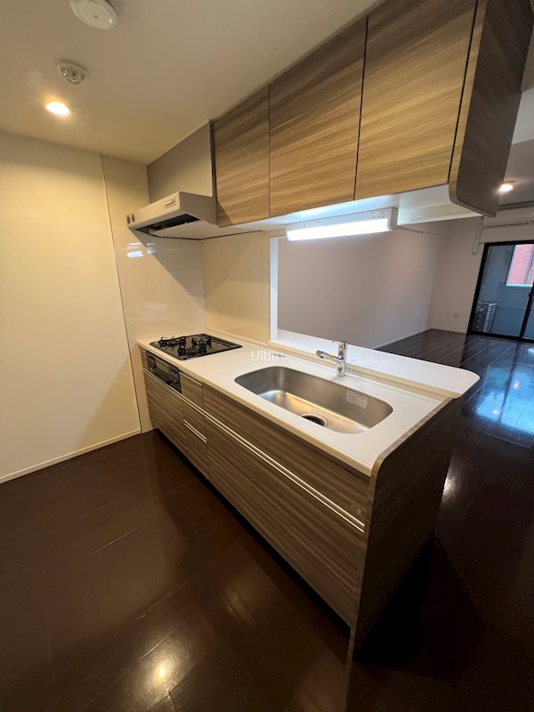キッチン　※同タイプの他のお部屋です
