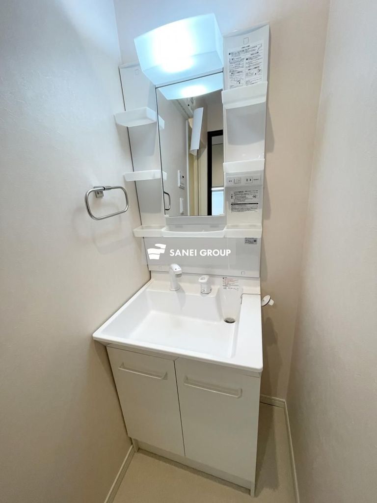 洗面設備　同仕様