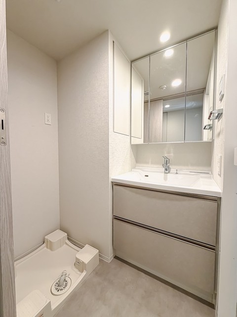 洗面設備　※写真は同タイプ住戸です。