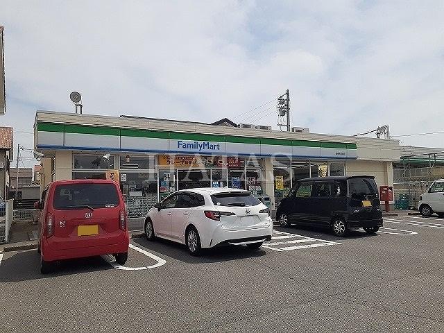 コンビニ　ファミリーマート　碧南伏見屋店（コンビニ）まで400m