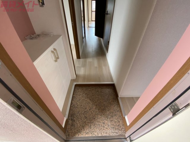 玄関　同物件別室の画像です