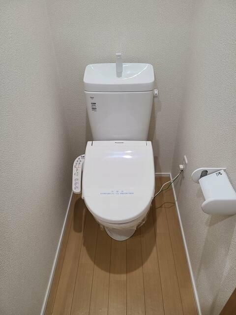 トイレ　別号室参考写真