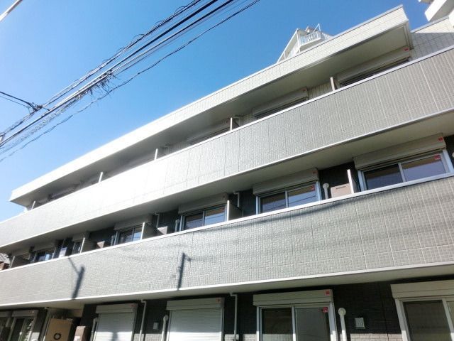 建物外観　最寄りは人気の東中野です