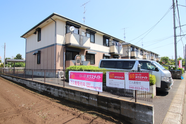 建物外観　閑静な住宅街