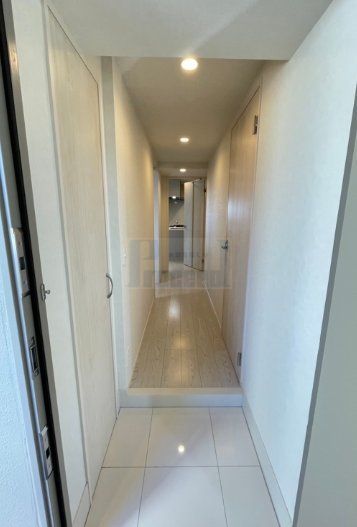 玄関　広々とした玄関部分