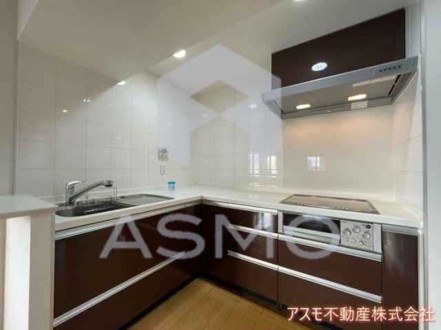 キッチン　同物件、参考写真